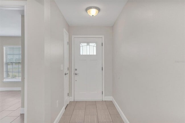Photo - 2036 Hillview Cir