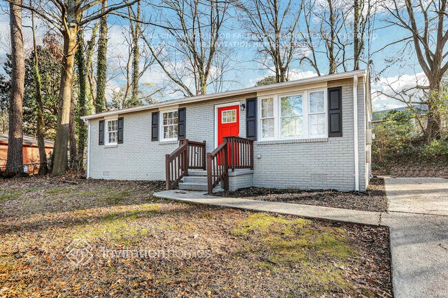 Photo - 367 Belgarde Pl SE