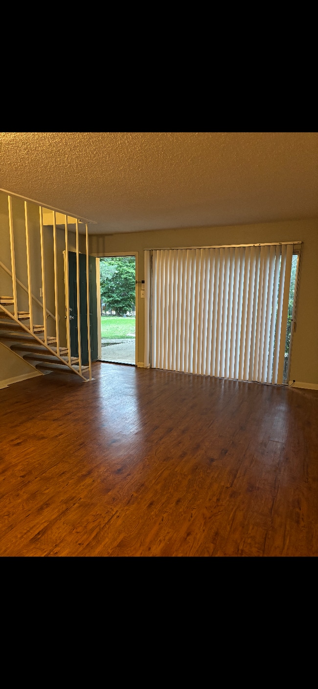Photo - 1635 Quail Hollow Rd Unit Whispering Oaks 1 Bedroom Condo