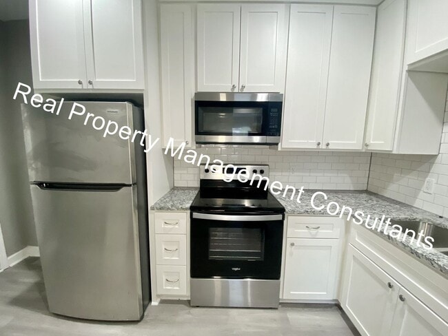 Photo - 3 Bedroom 2 Bath Home