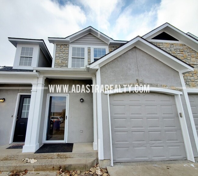 Building Photo - Beautiful and Spacious Olathe West Townhom... Rental
