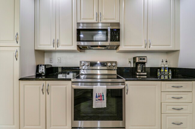 Photo - 801 S Olive Ave Unit 1515