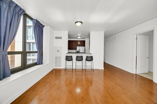 Photo - 420 E Waterside Dr Unit 503