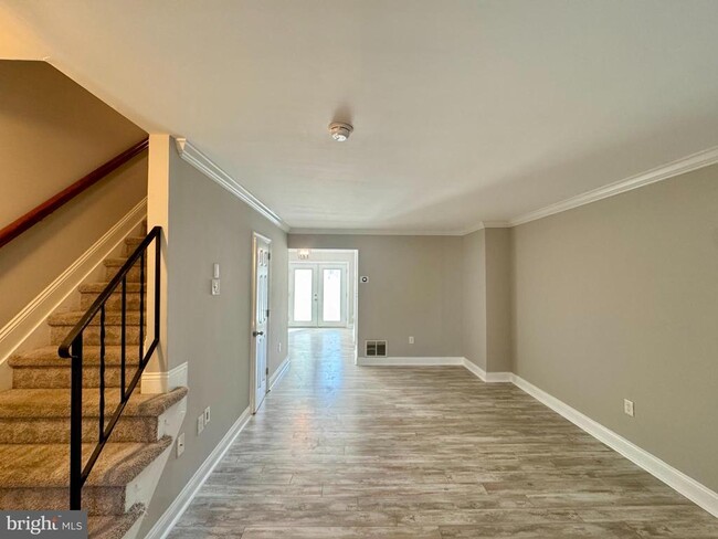 Building Photo - 526 Lancaster Pl Rental