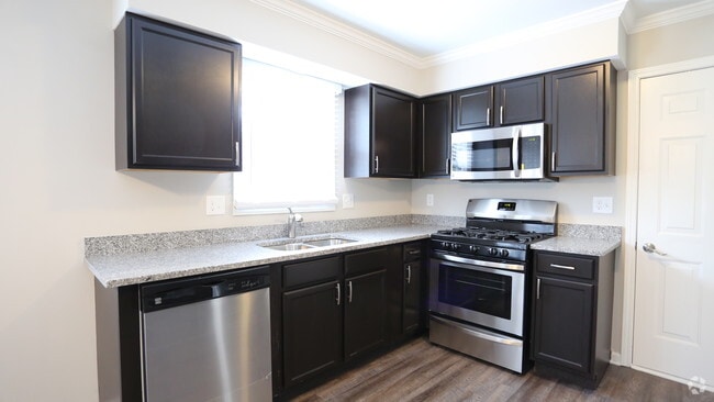 Interior Photo - Berkshire Commons Rental
