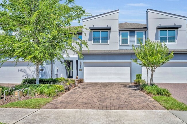 Building Photo - Hawk's Crest Modern Townhome in Winter Park