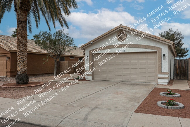 Photo - 2517 W Sheffield Ave