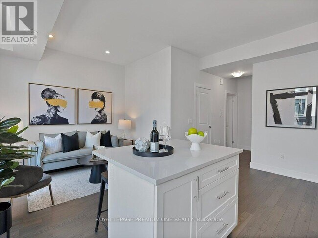 Photo - 9560 Islington Ave.