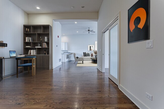 Photo - 2100 Greenwood St Unidad 106