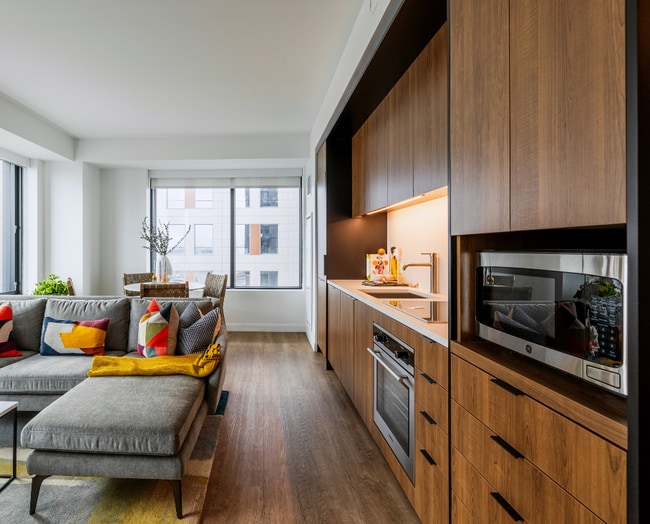 Photo - 3 Glassworks Ave