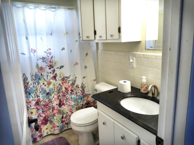 Photo - 806 S McFarland St