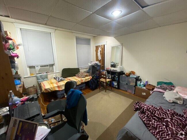 Building Photo - 378 Riverway Unit 1 Rental