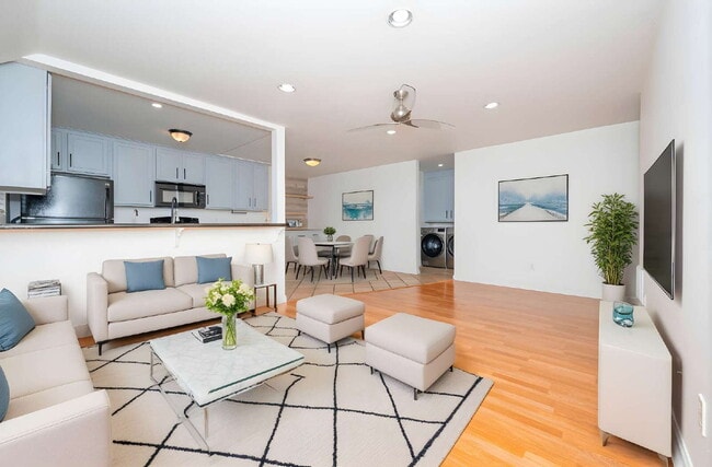 Photo - 2 Wks Free!! Spring Valley - Casa De Oro B... Unidad #B2