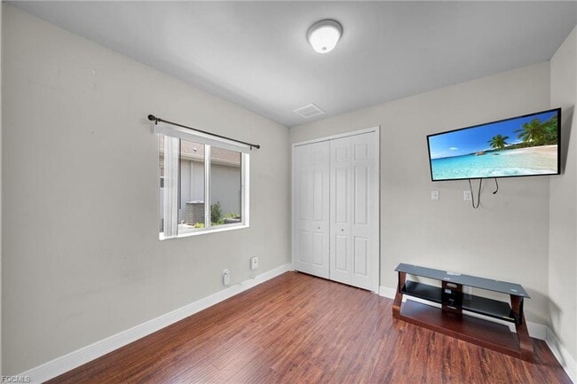 Photo - 3326 SW 8th St