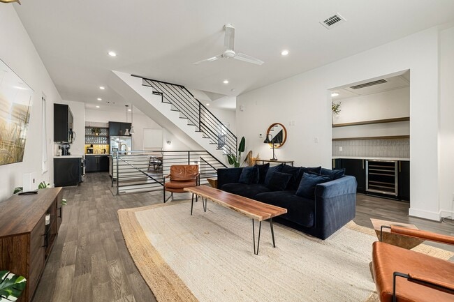 Photo - 5830 Winsome Ln