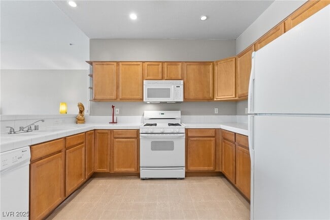 Building Photo - 1012 Domnus Ln Unit 205