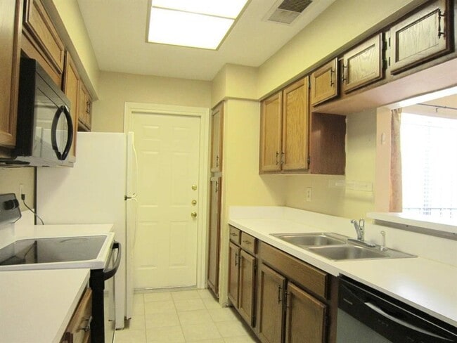 Photo - 8299 Cambridge St Unit 403