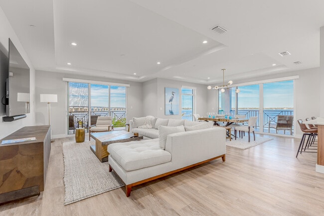 Photo - 41 SW Seminole St Unit 306