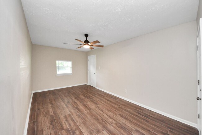 Photo - 2919 Elser St