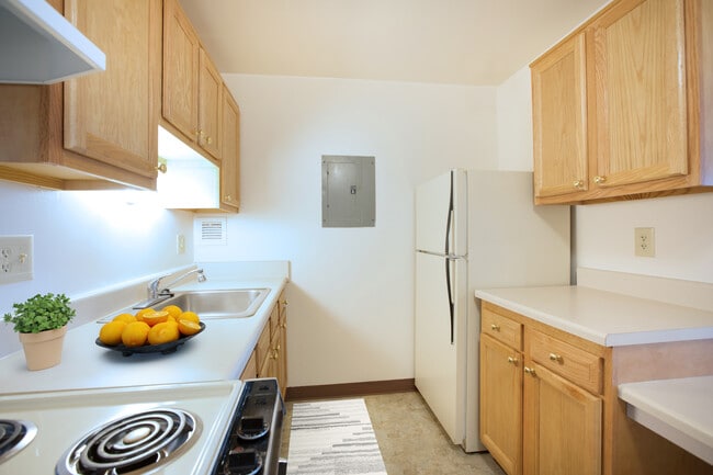 Photo - Park Place Towers - Income Restricted 62+