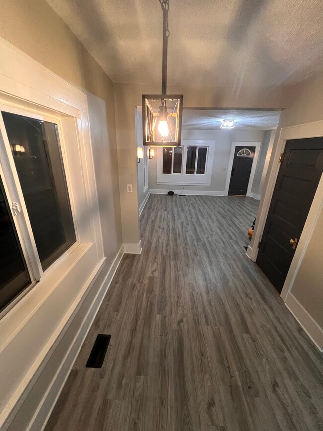 Photo - 1410 Center St