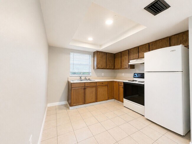 Photo - 5459/5461 Eleventh Ave Unit 5461