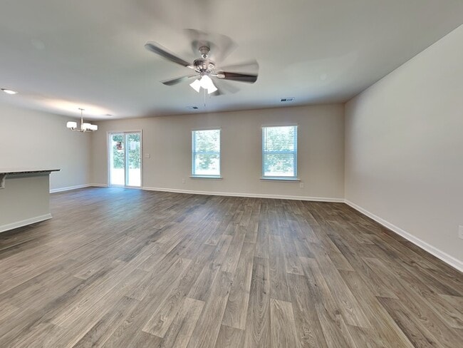 Photo - 105 Bent Holly Dr