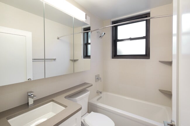 Photo - Biltmore Plaza