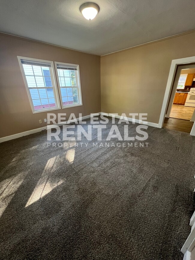 Photo - 1009 Martin Ave