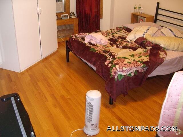 Building Photo - 6 Webley St Unit 2 Rental