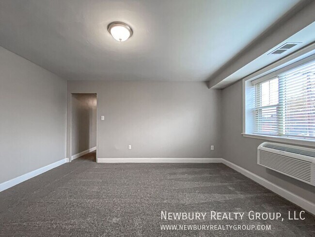 Photo - 104 W Steuben St Unit Apt. 5