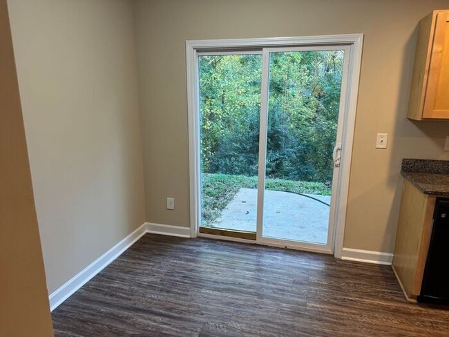 Photo - Nice Town Home near hospital in Concord.