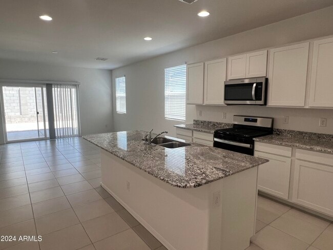 Photo - 15618 W Desert Hollow Dr