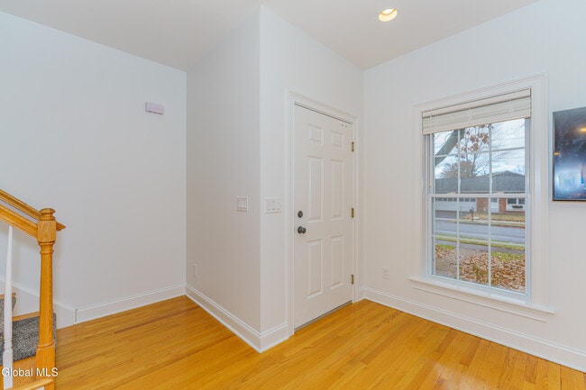 Photo - 80 Vanderbilt Ave