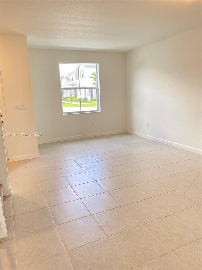 Photo - 2640 SE 19th St