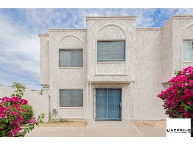 Photo - Welcome to This Beautifully Renovated 3/1 ...
