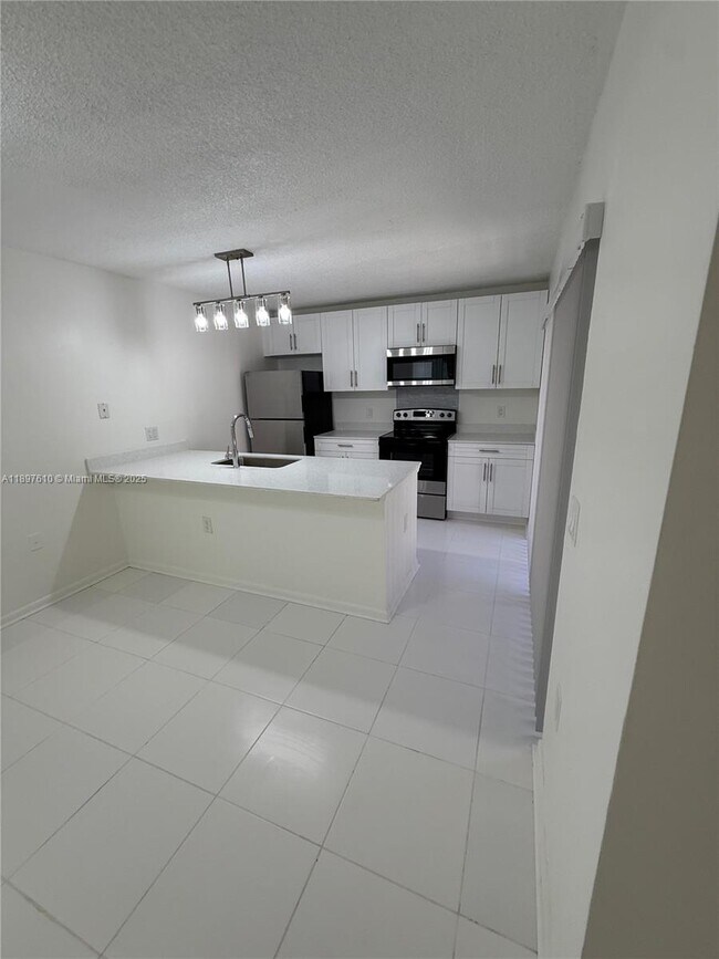 Photo - 738 Mill Valley Pl