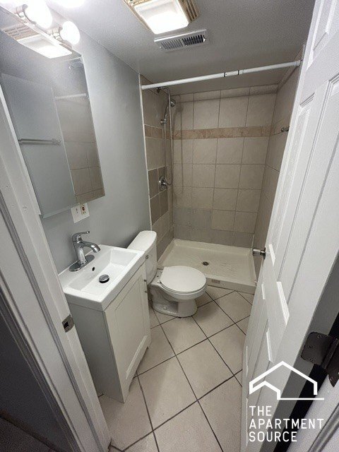 Photo - 2300 S Ridgeway Ave Unit 2300 South Ridgeway Ave