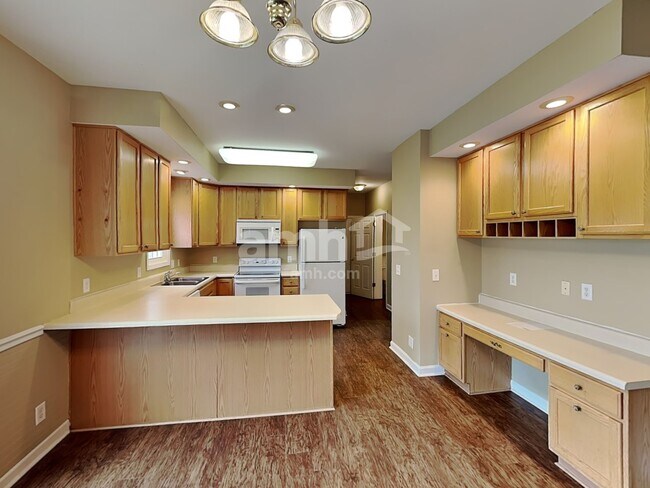 Photo - 1602 Solitude Ct