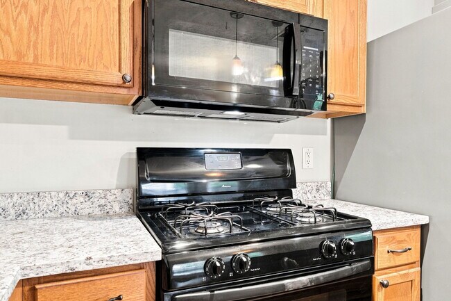 Photo - 225 Osmanthus Way