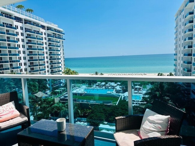 Photo - 2301 Collins Ave Unidad 1025 Rental