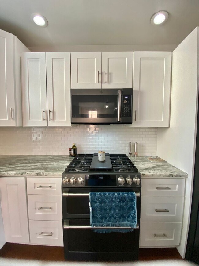 Photo - Amazing 3 BR 1.5 BA home in Lancaster City