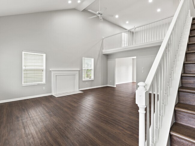 Photo - 8022 Crete Ln