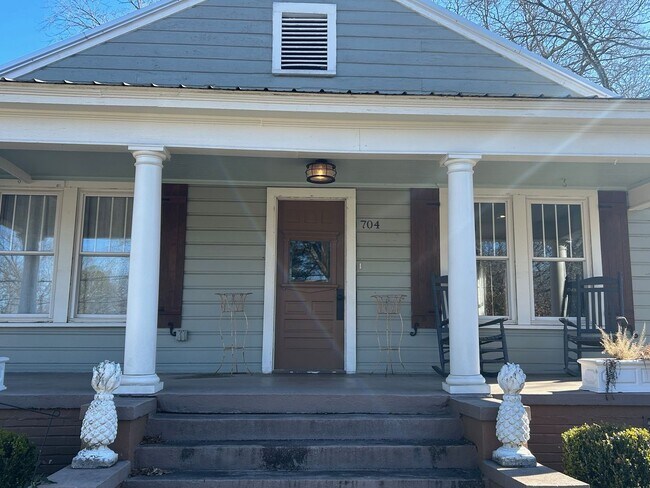 Photo - Beautiful Home Heart of Hartselle