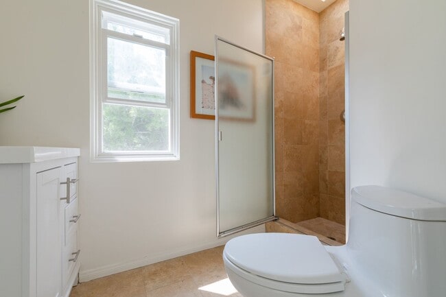 Photo - Beautiful Hollywood Hills Home For Lease!