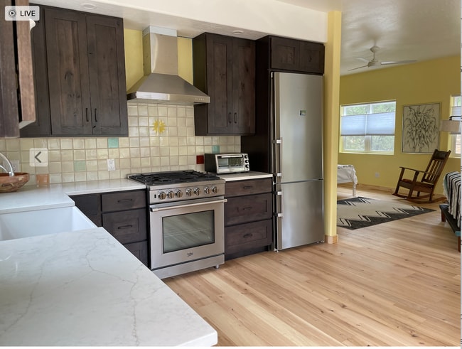 Building Photo - 100 Cinco Milagros Rental