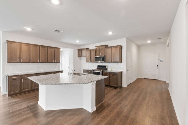 Photo - 503 Willow View Way