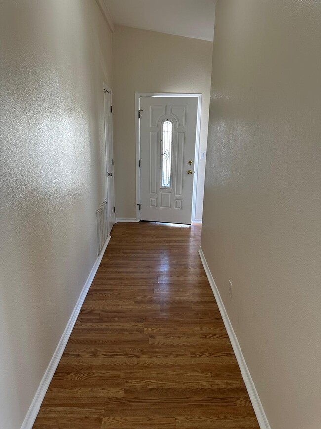 Photo - 2308 Rangeview Dr