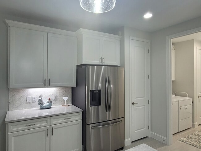 Photo - 65 Barefoot Ln.