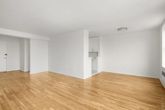 Photo - 9602 4th Ave Unidad 6g